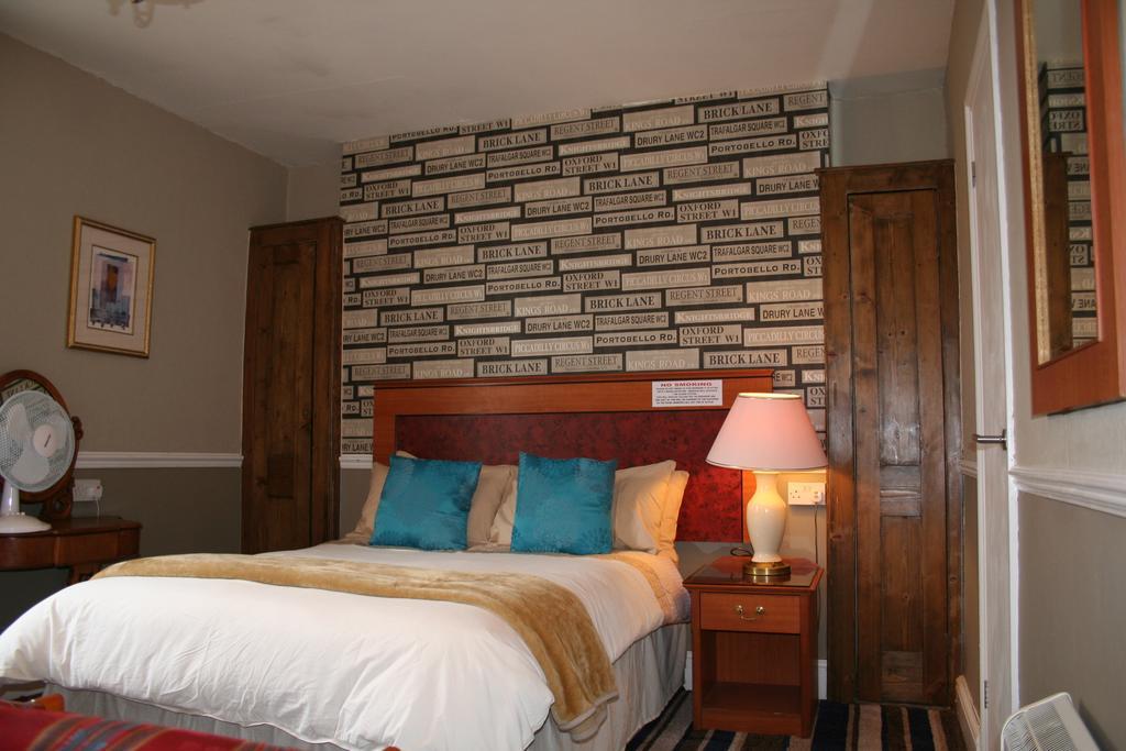 Central Station London Room photo